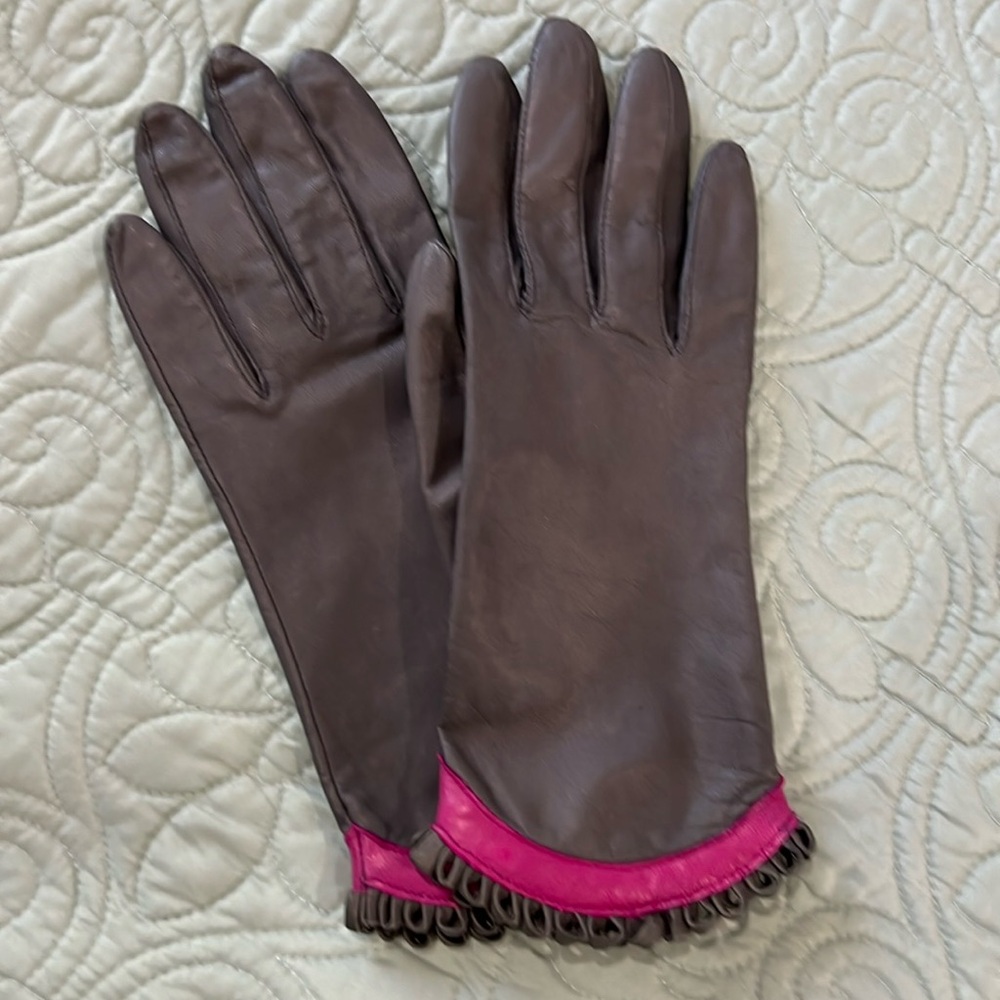 Vintage Gray Leather Driving Gloves
